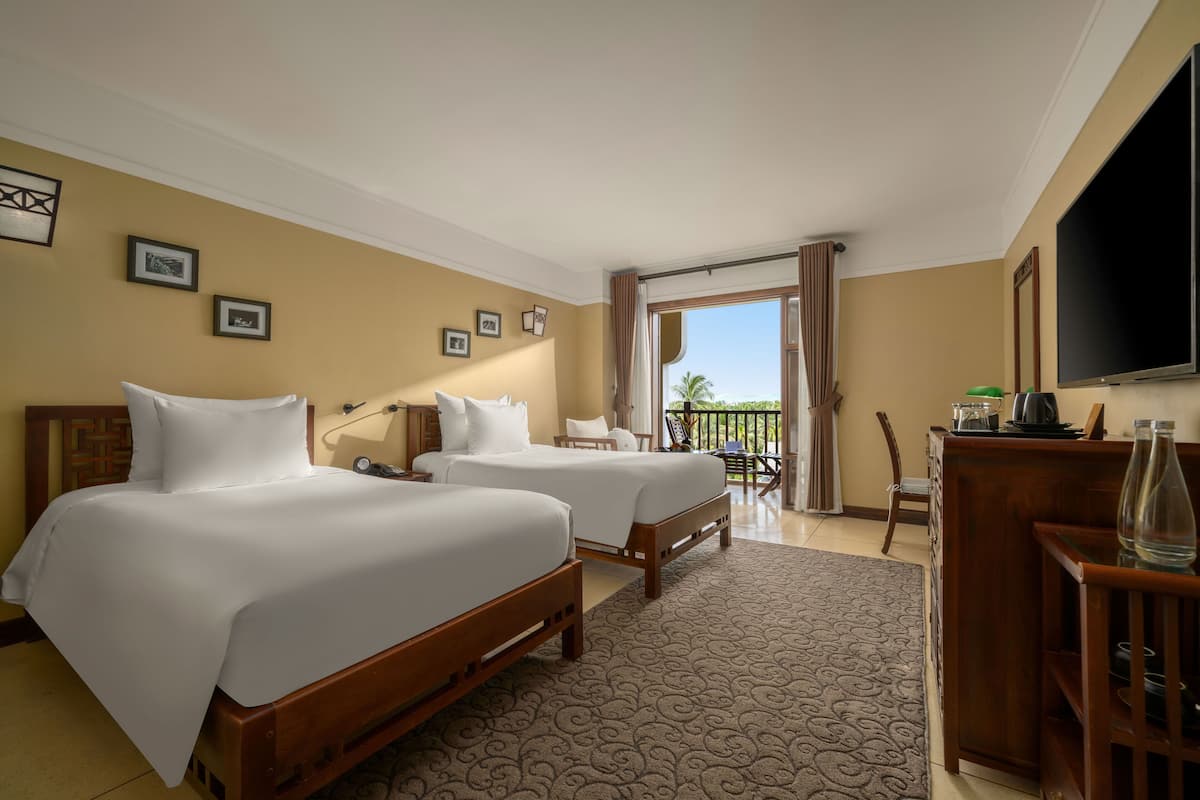 Deluxe Twin balcony, Classic Wing