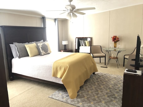 客房, 1 张大床 (Tranquil) | 熨斗/熨衣板、免费 WiFi