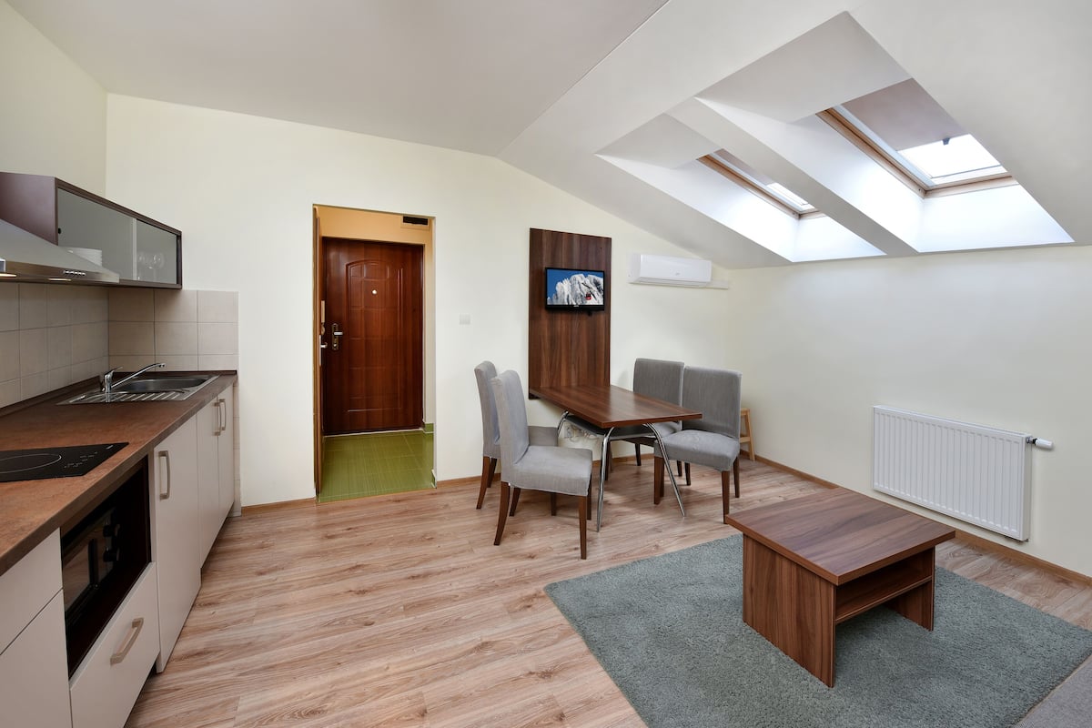 Family Apartment, 1 Bedroom, Kitchenette | 1 bedroom, desk, blackout drapes, free WiFi