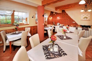 Free daily buffet breakfast  - APLEND Bed & Breakfast Júlia (Vysoké Tatry)