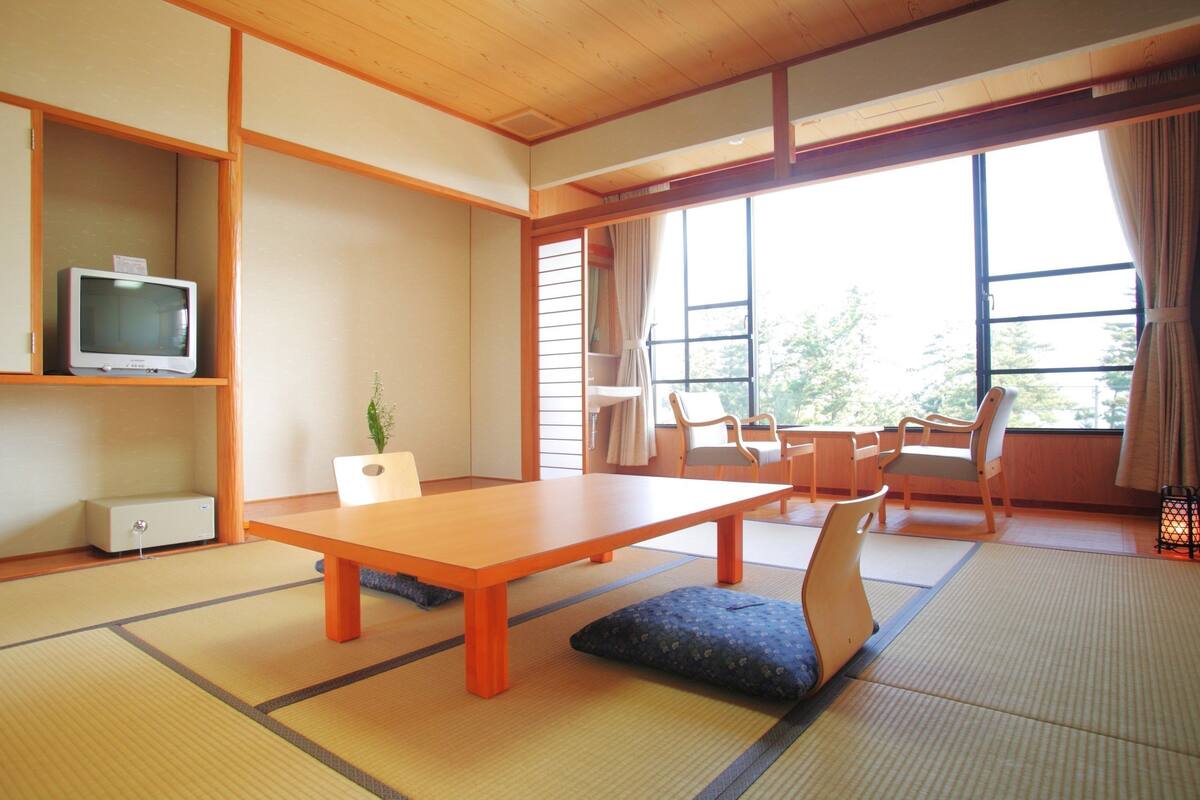 Traditional Room (Japanese Style) | Makan dalam bilik