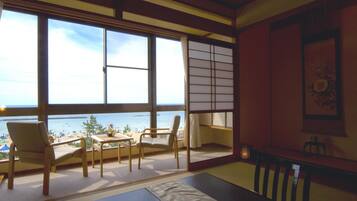 Phòng truyền thống, quang cảnh biển (Japanese Style) | Minibar, két bảo mật tại phòng, bàn