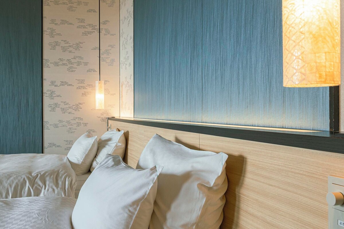 Minibar (free items), in-room safe, desk, blackout drapes