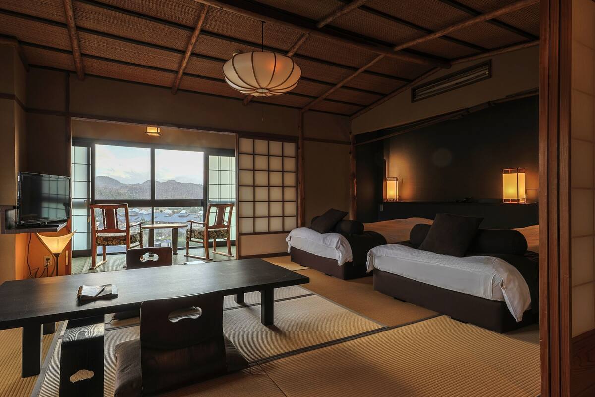 In-room safe, free WiFi, bed sheets