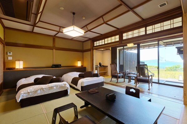 In-room safe, free WiFi, bed sheets