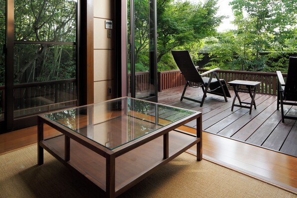 Japanese Western Style Villa with Open Air Bath