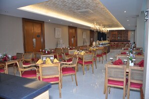Breakfast, lunch and dinner served - Grand Sarila Yogyakarta (Depok)
