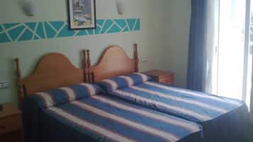 Double Room | Premium bedding, desk, soundproofing, rollaway beds