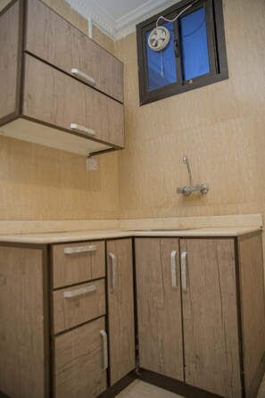 Apartment, 1 Bedroom | Private kitchen