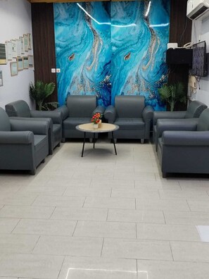 Reception - Al Eairy Furnished Apartments Hail 3 (Ha'il)