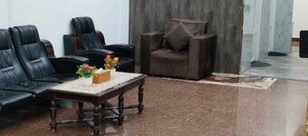 Al Eairy Furnished Apartments Hail 3