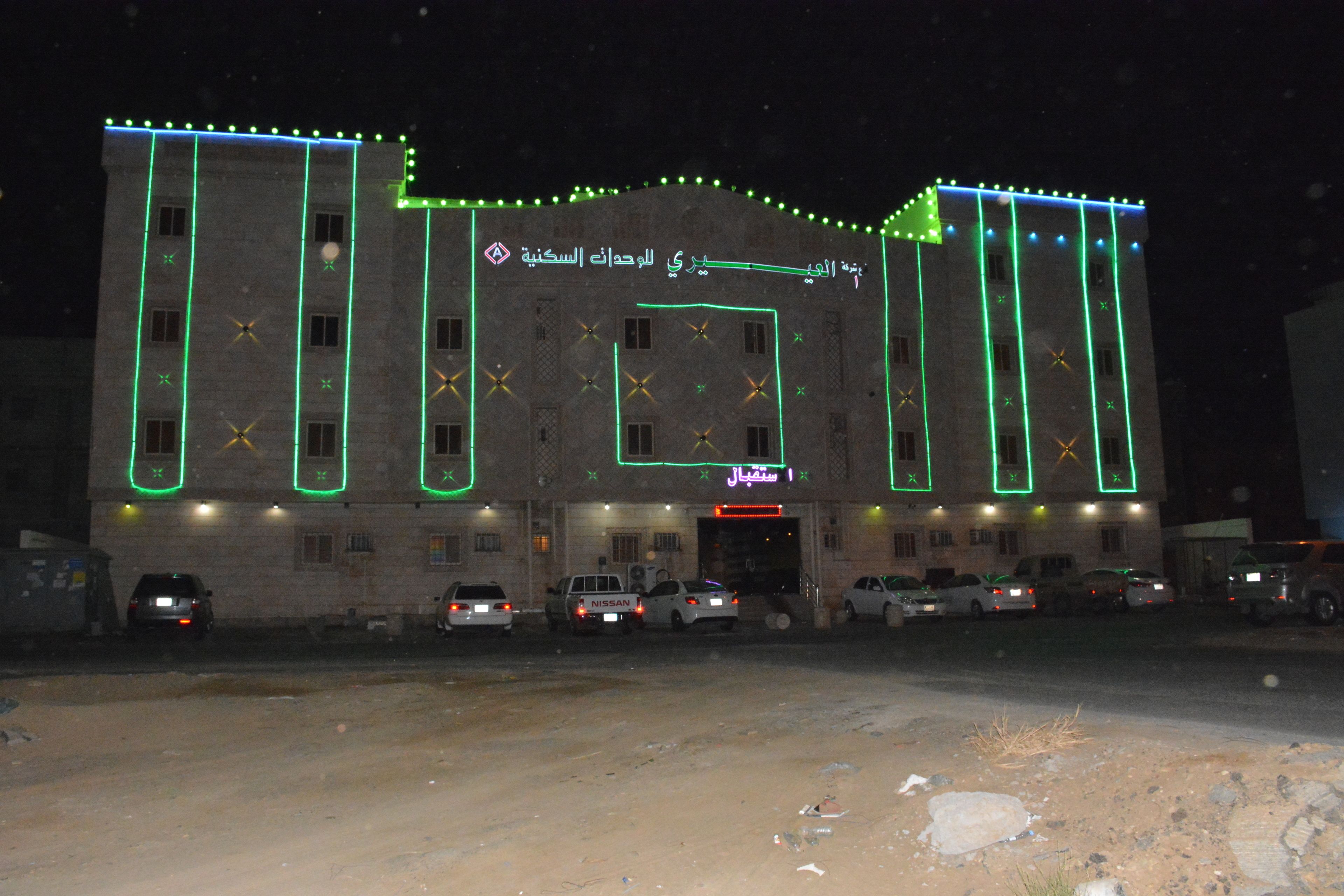 基础单人房 | 起居区 | 32-英寸液晶电视 （配备卫星频道）、电视