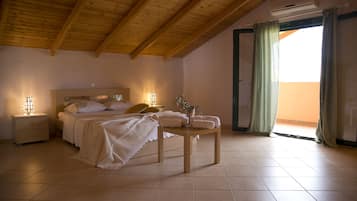 Desk, soundproofing, iron/ironing board, free cots/infant beds