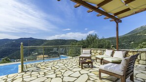 Unclassified image, 3 of 24, button - Villa Erato (Lefkada)