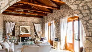 Villa, 3 Bedrooms | Living area