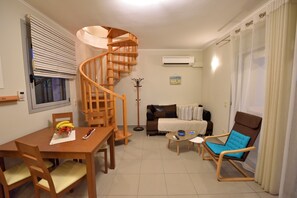 Duplex, Kitchen, Pool View | Living area | Flat-screen TV, fireplace - Edem Suites (Trifylia)