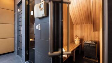 Love Nest Suite