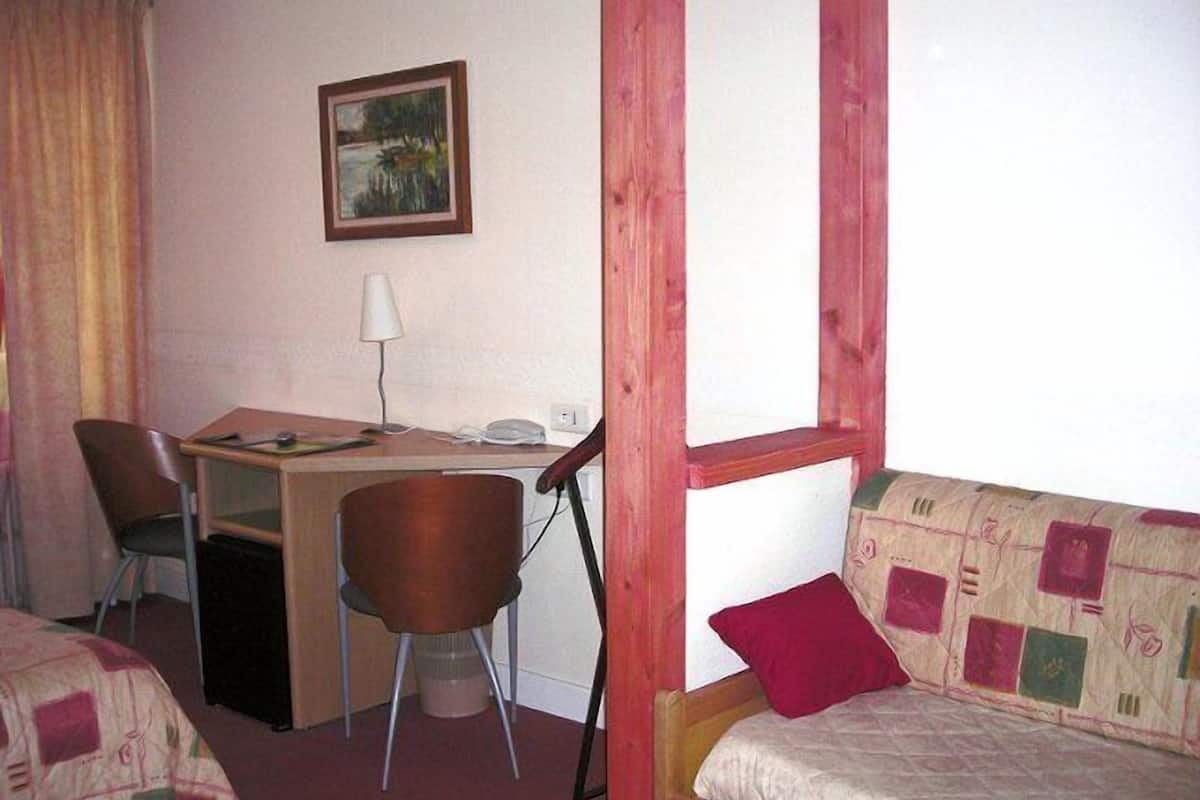 superior double room | desk, soundproofing, free wifi