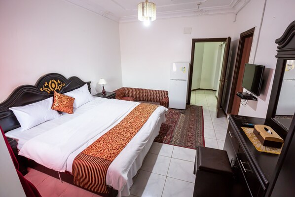 Blackout drapes, free WiFi