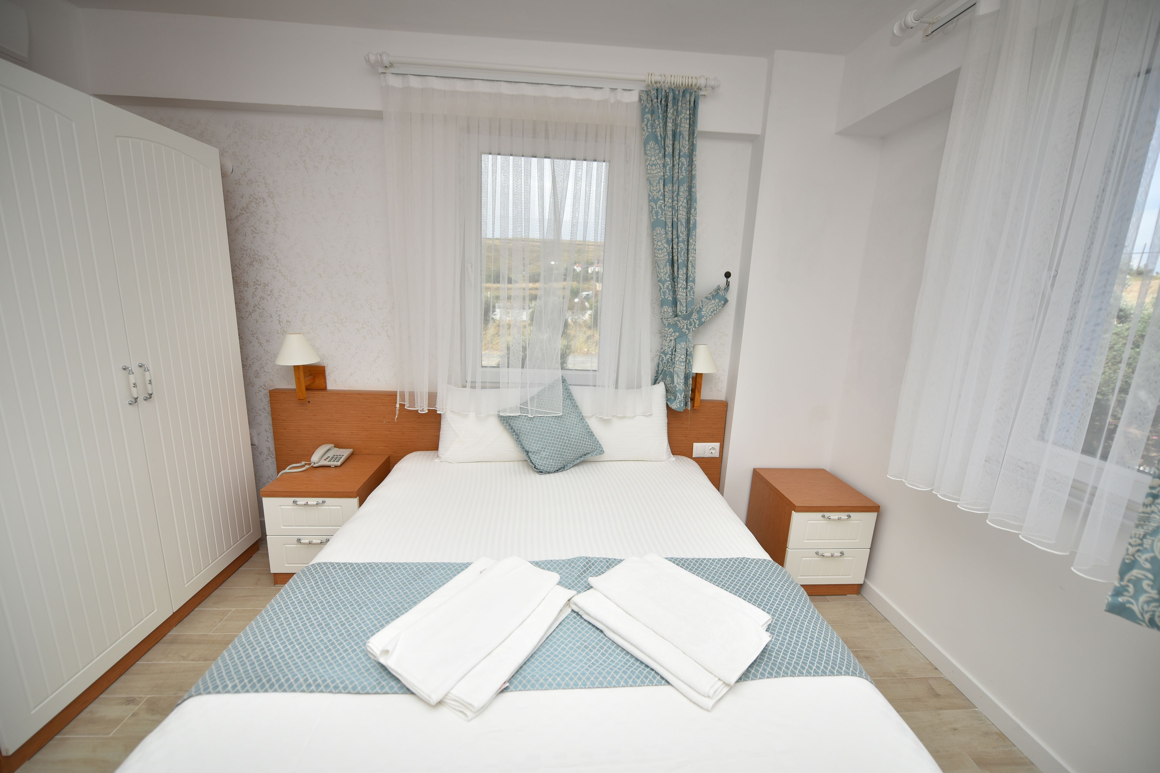 double room, garden view | minibar, in-room safe, desk, free wifi