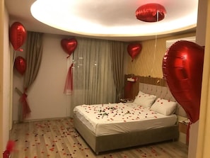 Suite | Minibar, in-room safe, desk, soundproofing - Grand Mardini Hotel (Mersin)