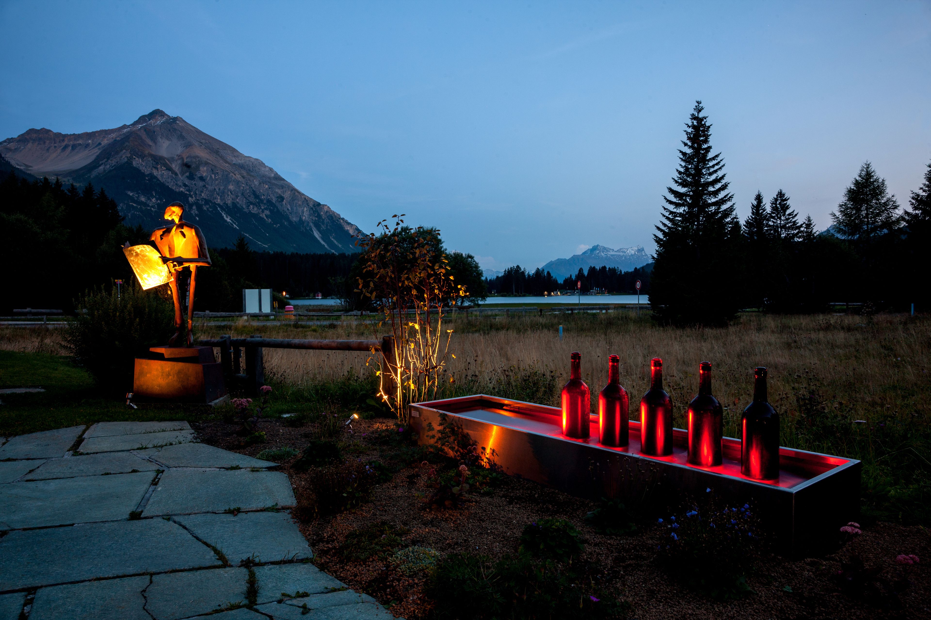 Fassade der Unterkunft – Abend/Nacht