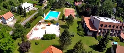 إطلالة على الحديقة