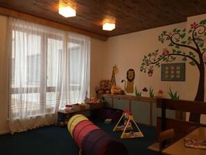Area anak-anak