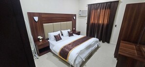 公寓, 3 間臥室 | 遮光布/窗簾、免費無線上網