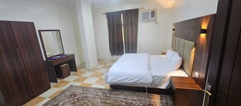 Al Eairy Furnished Apartments Al Baha 3