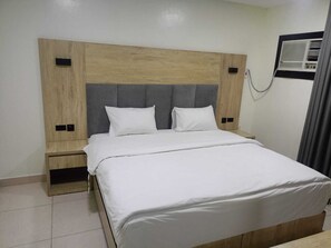 Blackout curtains, soundproofing, free WiFi, bed sheets