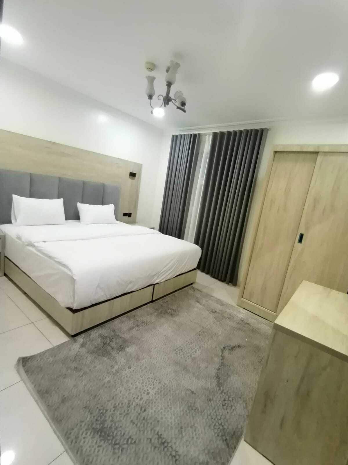 Double Room | Blackout curtains, soundproofing, free WiFi, bed sheets
