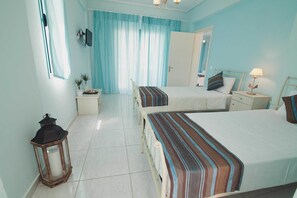 고급 침구, 객실 내 금고, 책상, 암막 커튼