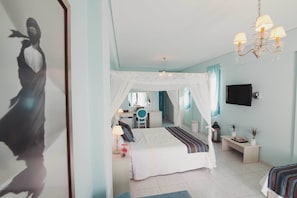 Premium bedding, in-room safe, desk, blackout curtains - Kyparissia Blue (Trifylia)