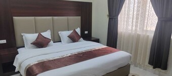 Al Eairy Furnished Apartments Dammam 4