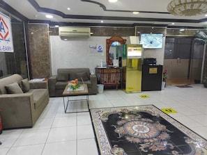 Lobby - Al Eairy Furnished Apartments Dammam 4 (Dammam)