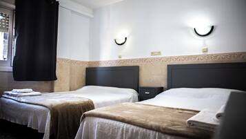 Basic Triple Room | In-room safe, soundproofing, free WiFi, bed sheets