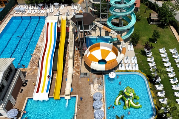 Indoor pool, seasonal outdoor pool, pool umbrellas, sun loungers