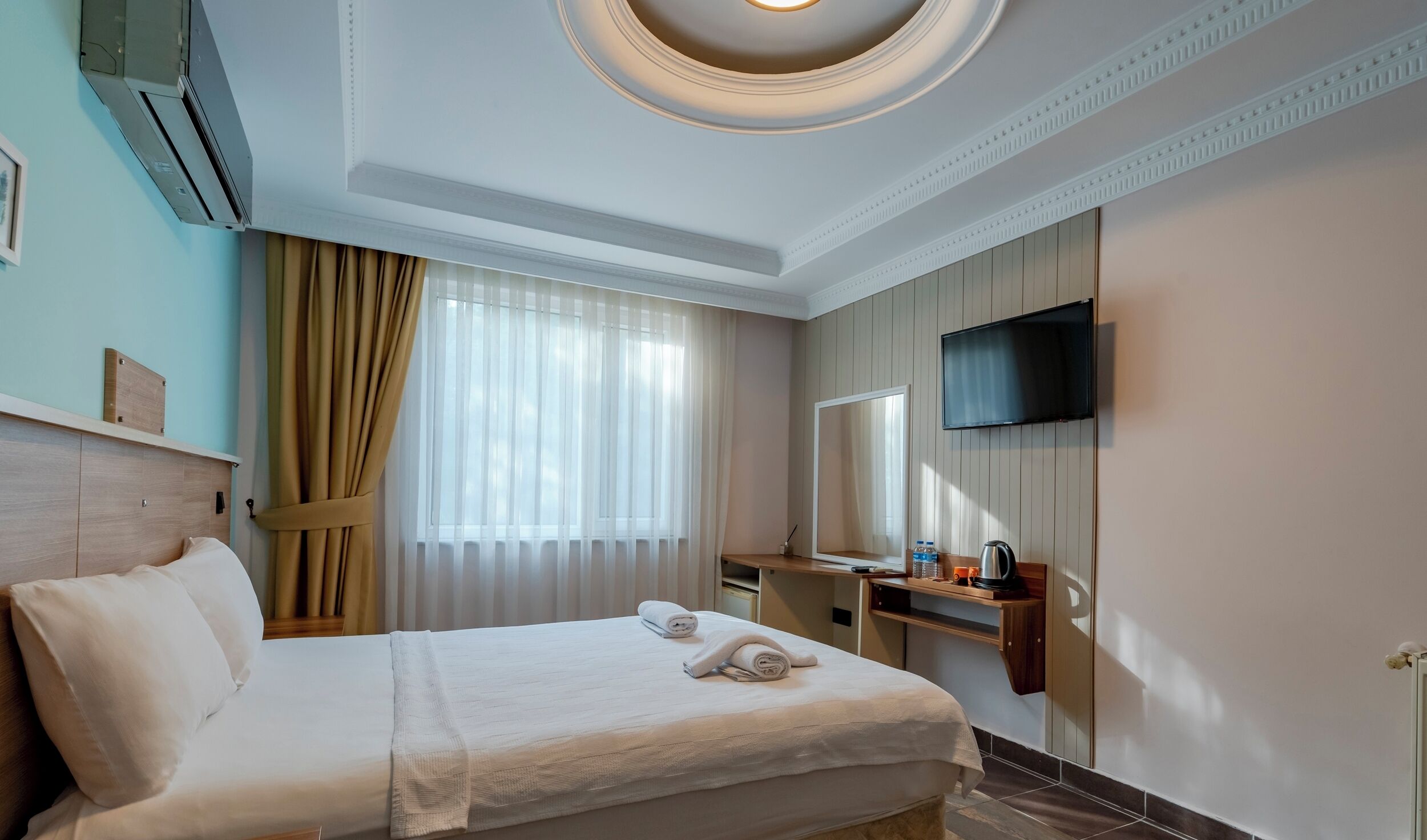 Economy Room | Garden view