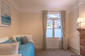 Flat-screen TV, pay films - Homely Luxury House (Cambridge)