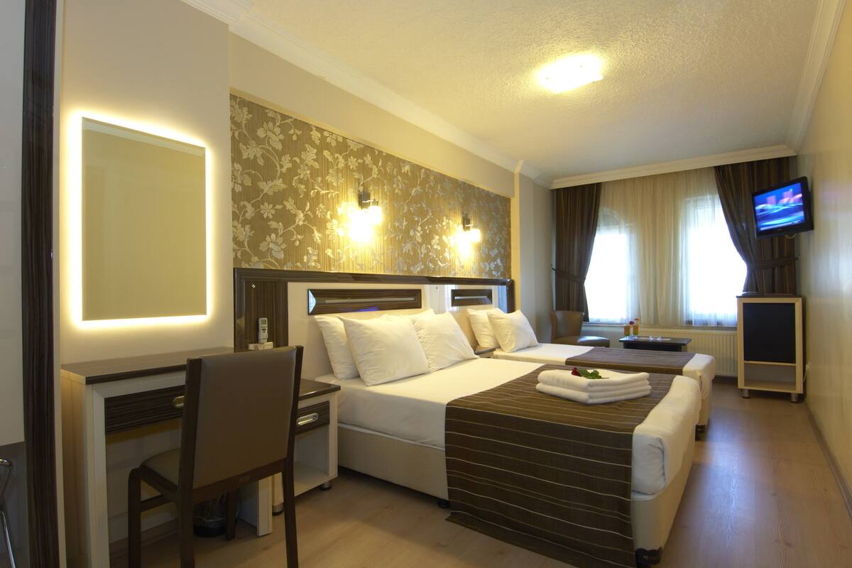 Standard Double or Twin Room | Pemandangan dari bilik