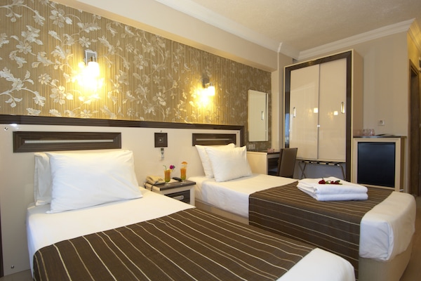 Minibar, in-room safe, desk, iron/ironing board