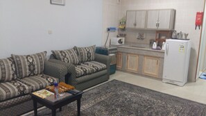 TV - Al Eairy Furnished Apartments Al Ahsa 5 (Al-Hofuf)