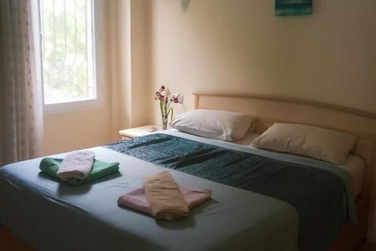 Villa, 3 Bedrooms | In-room safe, desk, iron/ironing board, free cribs/infant beds