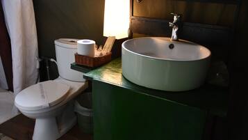 Tent on All Inclusive | Baño | Regadera, amenidades de baño gratuitas, toallas