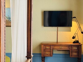 Junior Suite (Superior) | Minibar, in-room safe, desk, laptop workspace