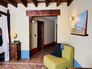 Junior Suite (Superior) | Minibar, in-room safe, desk, laptop workspace - Hotel Boutique Palacete del Corregidor (Almunecar)