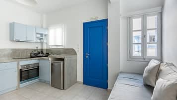 Traditional Apartment (by Cocomat) | Living area | 32-inch flat-screen TV with satellite channels, TV