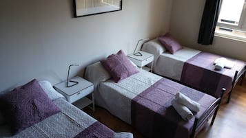 Perhehuone, jaettu kylpyhuone (6 people) | Pimennysverhot, äänieristys, ilmainen Wi-Fi, vuodevaatteet