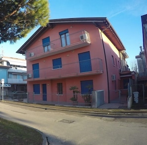 Front of property - Residence Guardamar (Caorle)
